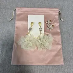 Refinado ブライダルビジューピアス　美品　おまけ付き