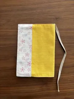 布製ブックカバー 花柄と黄色