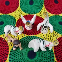 M.C.エッシャー だまし絵フィギュア 3体セット + 図録 - メルカリ