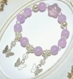 TikTokミリンちゃん 紫色の蝶と花のチャーム付きブレスレット