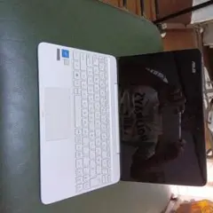 ASUS　Ｔ100H