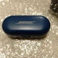Bose Sports Earbuds イヤホンケース 充電器のサムネイル