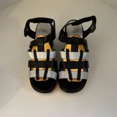 お値下！ストラップサンダル 黒/金/銀 約7cmヒールのサムネイル