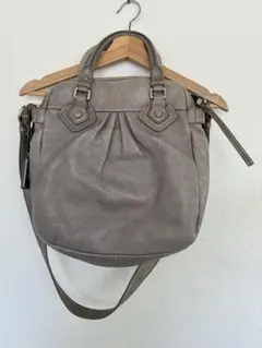 マークバイマークジェイコブス レザー2WAYバッググレージュ ショルダーハンド