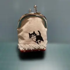 ハンドメイドがま口ミニポーチ　ハチワレ