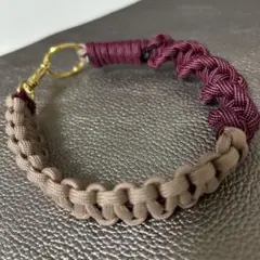 パラコード ストラップ ハンドメイド　ピンクベージュ×ワインブラック