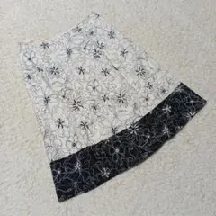 【大きいサイズ】訳アリ トランスワーク 花柄 刺繍 スカート ミモレ丈 3L相当のサムネイル
