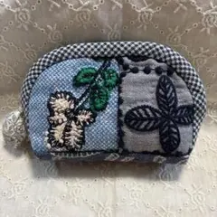 ど*美様 ハンドメイド★コインケース　刺繍デザインのミニポーチ　ミナペルホネン