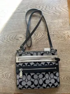 Coach ショルダーバッグ ブラック/ホワイト