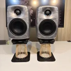 GENELEC G ONE/8010スピーカースタンド 2点セット - メルカリ