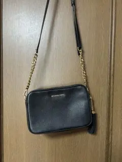 MICHAEL KORS ブラックレザーショルダーバッグ