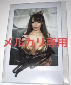 Hitomi 直筆サイン 入りチェキ tanaka 田中瞳 黒水着 - メルカリ