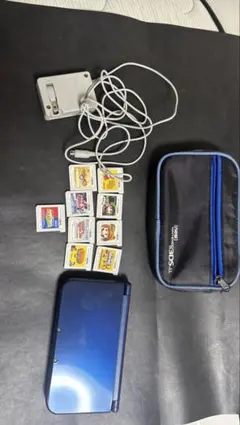 New ニンテンドー3DS LLメタリックブルー＋充電器＋カセット9本＋ケース