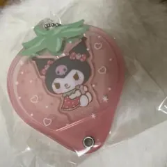 サンリオ　カスタムアクリルチャーム　いちご クロミ