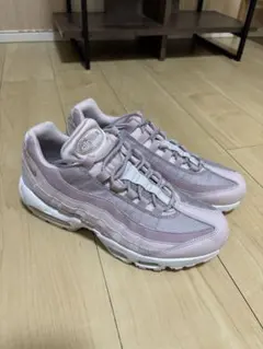 Item thumbnail for item 40edd192-2ca5-4d80-8c46-e5dc1897aa66