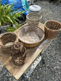 バスケット　単品300円〜