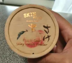 SKINFOOD Fresh Fruit Scent Powderのサムネイル