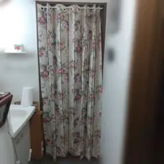 花柄ポリエステルアコーディオンカーテン