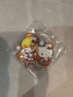 ひみつのアイプリキーホルダー　ガチャガチャサンリオ　じゅりあ×キティ