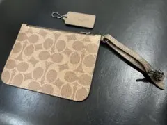 Coach モノグラムポーチ 付属品