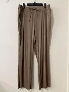 GU リブスリムストレートパンツ　3XL ブラウン