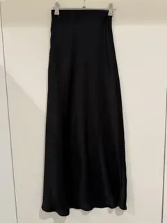 サテンロングスカートxs