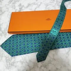 【美品✨️】HERMES 幾何学模様 ネクタイ