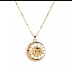 ネックレス　ペンダント　月と太陽　ゴールド　シンプル【追跡あり】