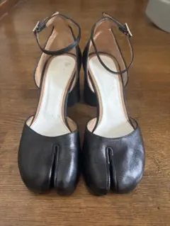 【最終値下】 Maison Margiela 足袋パンプス ブラック37のサムネイル