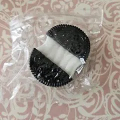 クッキークリームスクイーズのサムネイル