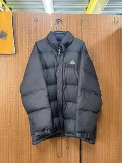 adidas ダウンジャケット　ブラック