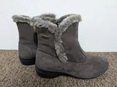 ファー付きグレーショートブーツ