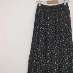 花柄プリーツスカート ブラック ロング丈 小花柄 レトロフェミニン ウエストゴム