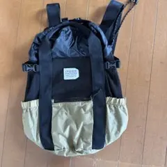 FREDRIK PACKERS リュック 黒/カーキ