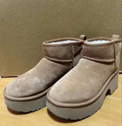 UGG ムートンブーツ クラシック ウルトラ ミニ ニュー ハイツ レディース