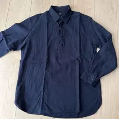 【美品】UNIQLO 長袖ハーフボタンシャツ　Sサイズ　ネイビー