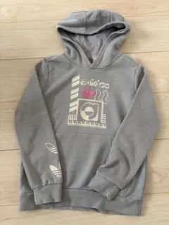 adidas パーカー 130cm