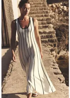 ZARAカットアウトニットミディワンピース