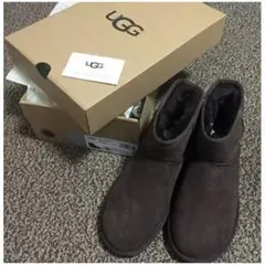 新品未使用UGG　クラシック　ミニ2　ムートンブーツ チョコレート