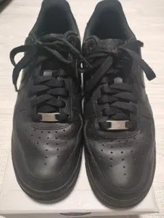 NIKE AIR FORCE 1 ブラック スニーカー