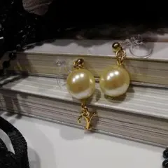 アシンメトリーパール Ｙイヤリング