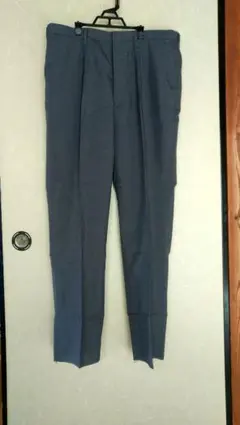 グレー スラックス　　簡単裾上げテープ付き