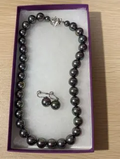 【桂由美】大粒　人工パール ネックレス＆イヤリング セット　グレー系 冠婚葬祭