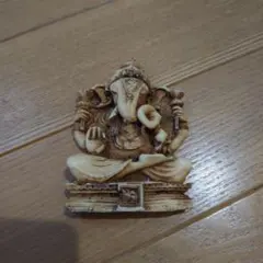 木製ガネーシャ像 クリーム色