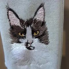 スマホポーチ　スマホショルダー　携帯バッグ　サコッシュ　猫刺繍