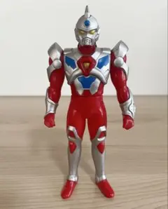 【激レア】電光超人グリッドマン　フィギュア/缶バッジセット 激レア】電光超人グリッドマンフィギュア/缶バッジセット