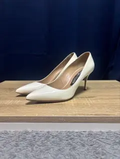 Sergio Rossi エナメル パンプス ホワイトのサムネイル