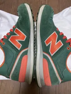 New Balance 574 グリーン/オレンジのサムネイル