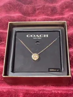 COACH ゴールドペンダントネックレス 箱付き