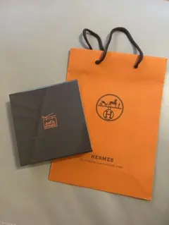 ※yy様専用です【新品】エルメス 絵本セット 4冊のサムネイル